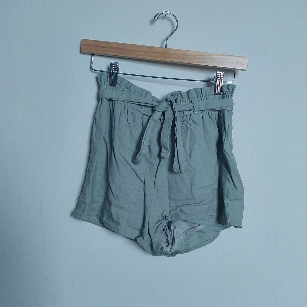 Lulu's Sage Green Paperbag High-Waisted Shorts Size Xs